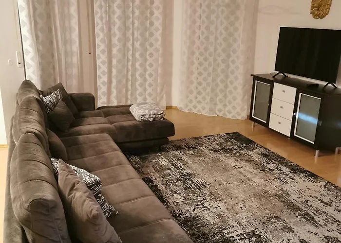 Lounge House * Burgau